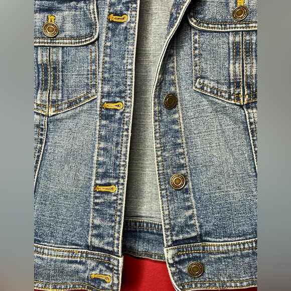 !MICHAEL KORS Jean vest! Slightly distressed and cropped in Perfect condition! - Picture 5 of 10